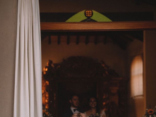 Il matrimonio di Tomas e Camilla a Montone, Perugia 30