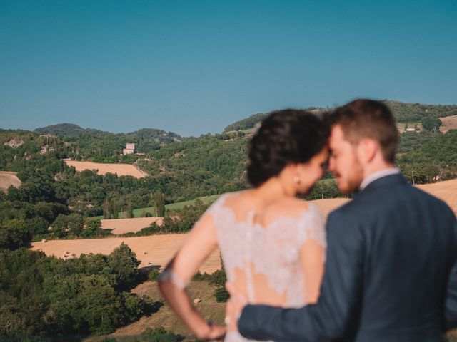 Il matrimonio di Tomas e Camilla a Montone, Perugia 38