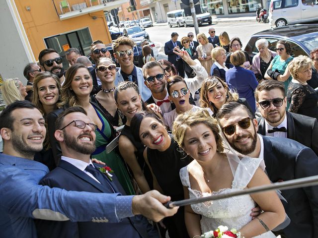 Il matrimonio di Gian Piero e Cristina a San Benedetto del Tronto, Ascoli Piceno 32