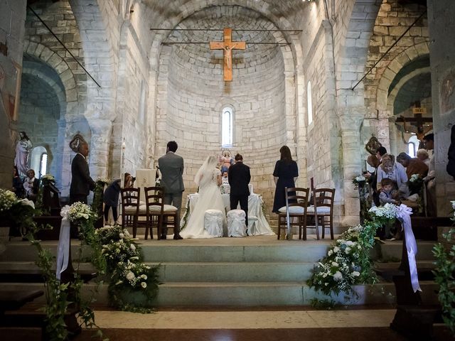 Il matrimonio di Andrea e Adelaide a Montefiorino, Modena 13