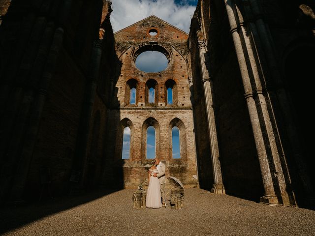 Il matrimonio di Roberto e Chiara a Chiusdino, Siena 23