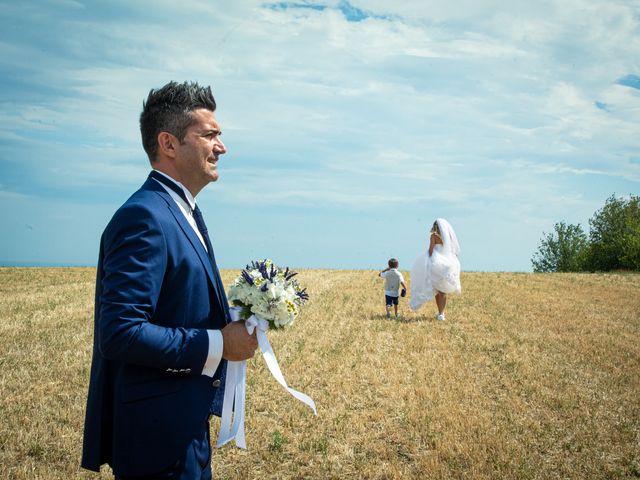 Il matrimonio di Zalina e Eliseo a Ripe, Ancona 8