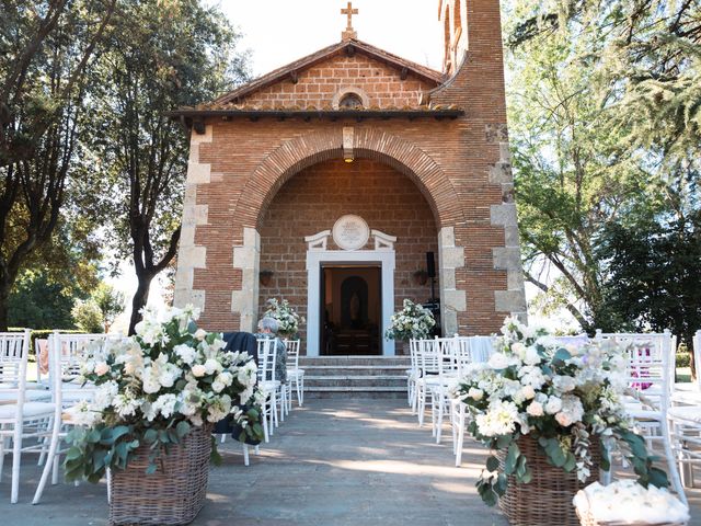 Il matrimonio di Valeria e Emanuele a Sutri, Viterbo 24