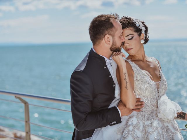 Il matrimonio di Miriam e Adriano a Manfredonia, Foggia 33