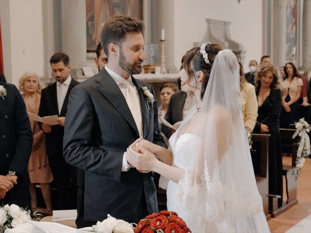 Il matrimonio di Mavi e Mirko a Prato, Prato 13