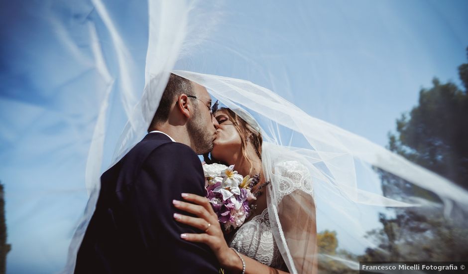 Il matrimonio di Elisa e Marvin a Monopoli, Bari