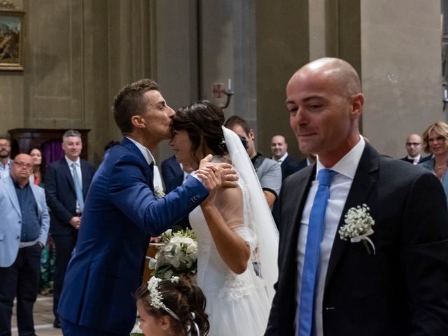 Il matrimonio di Lorenzo e Elena a Inveruno, Milano 15