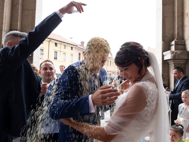 Il matrimonio di Lorenzo e Elena a Inveruno, Milano 21