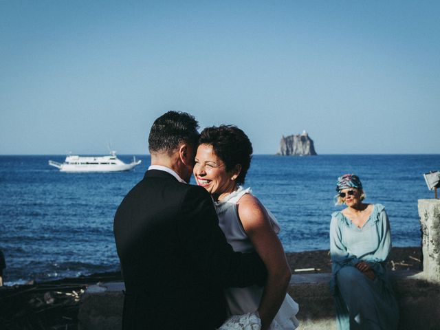 Il matrimonio di Marco e Rosanna a Stromboli, Messina 1