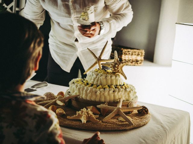 Il matrimonio di Marco e Rosanna a Stromboli, Messina 32