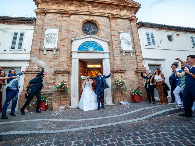 Il matrimonio di Alessia e Marco a Porto Sant&apos;Elpidio, Fermo 62