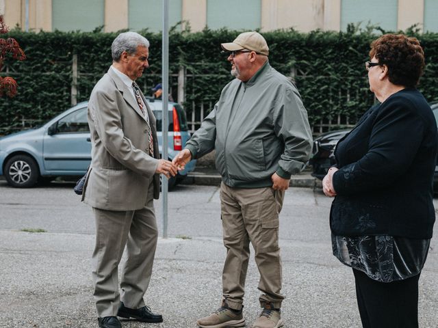 Il matrimonio di Demis e Daniela a Venaria Reale, Torino 14