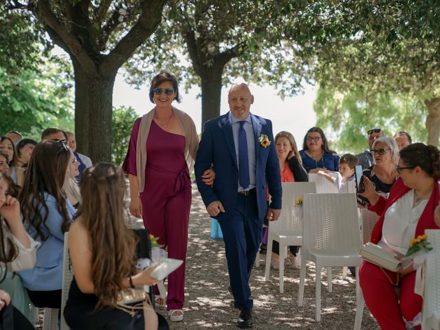 Il matrimonio di Alessandra e Gabriele a Canzano, Teramo 9