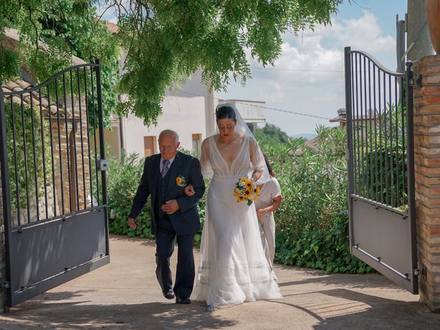 Il matrimonio di Alessandra e Gabriele a Canzano, Teramo 11