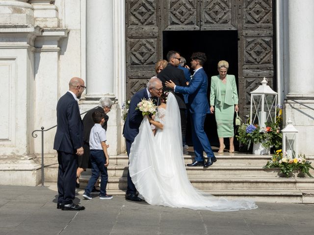 Il matrimonio di Andrea e Sara a Lonato del Garda, Brescia 2