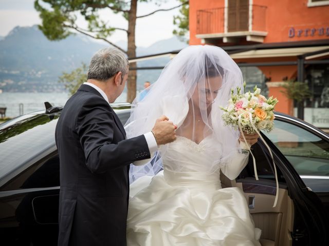 Il matrimonio di Tommaso e Nicole a Torri del Benaco, Verona 14