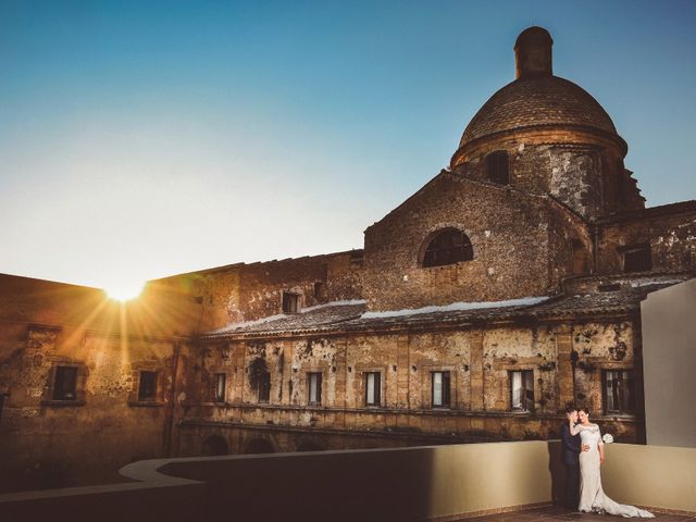 Il matrimonio di Vincenzo e Valentina a Naro, Agrigento 27