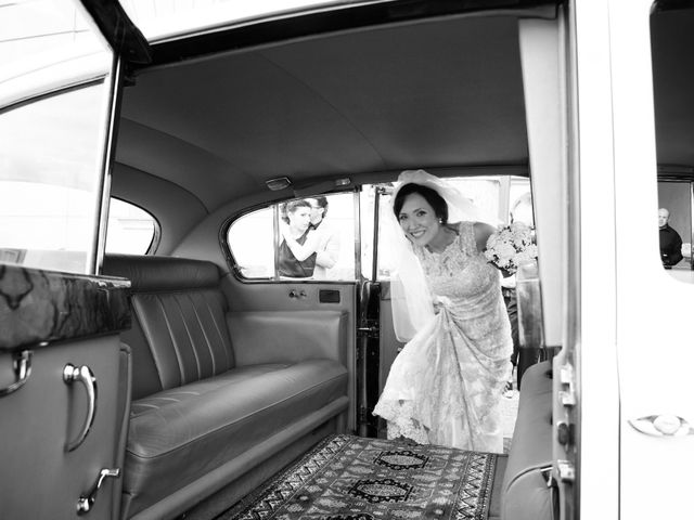 Il matrimonio di Viviana e Ivan a Napoli, Napoli 13