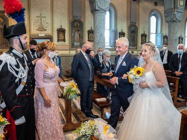 Il matrimonio di Daniele e Stefania a Dubino, Sondrio 22