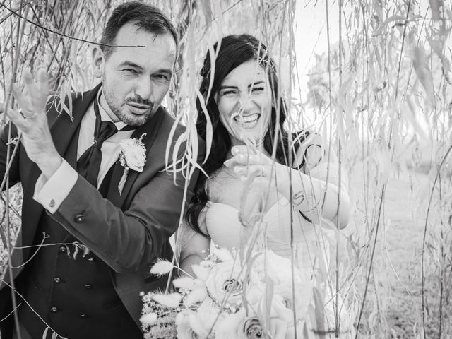 Il matrimonio di Gabriele e Laura a Robecco sul Naviglio, Milano 24