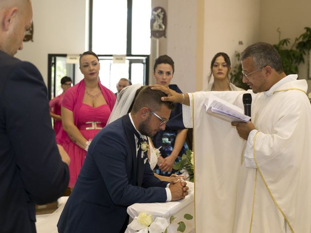 Il matrimonio di Mwaba e Lorenzo a Città Sant&apos;Angelo, Pescara 74