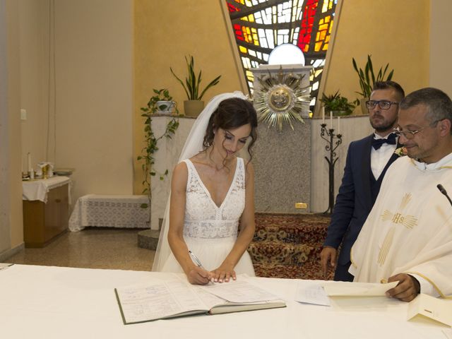 Il matrimonio di Mwaba e Lorenzo a Città Sant&apos;Angelo, Pescara 77