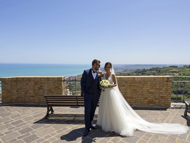 Il matrimonio di Mwaba e Lorenzo a Città Sant&apos;Angelo, Pescara 87