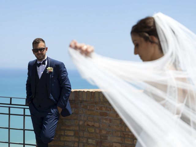 Il matrimonio di Mwaba e Lorenzo a Città Sant&apos;Angelo, Pescara 91