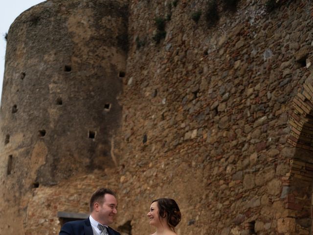 Il matrimonio di Davide e Mariantonietta a Strongoli, Crotone 37