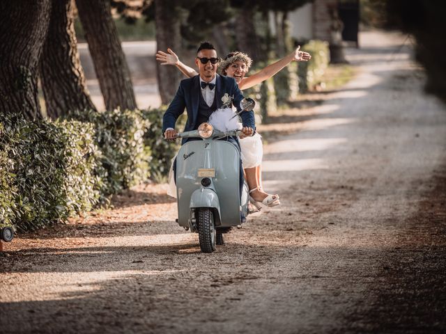 Il matrimonio di Valentina e Denni a Porto Sant&apos;Elpidio, Fermo 9