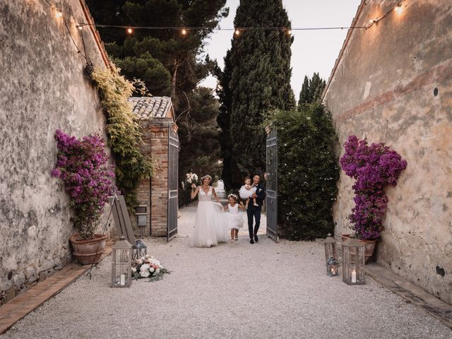 Il matrimonio di Valentina e Denni a Porto Sant&apos;Elpidio, Fermo 15