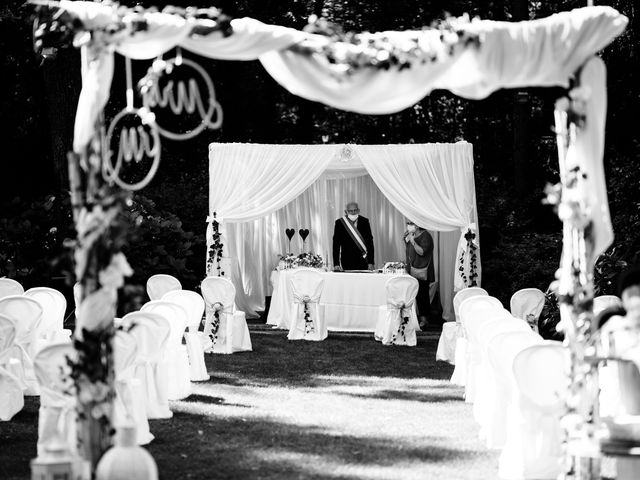 Il matrimonio di Matteo e Claudia a Cantù, Como 25