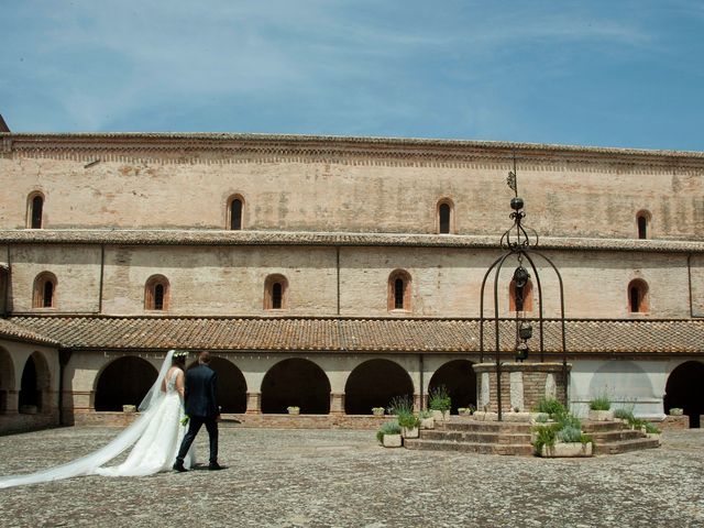 Il matrimonio di Vincenzo e Chiara a Tolentino, Macerata 11