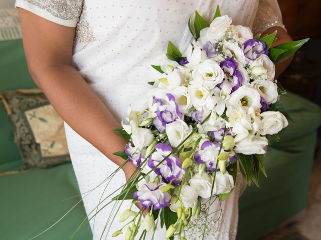 Il matrimonio di GIUSEPPE e DANIELA a Napoli, Napoli 10