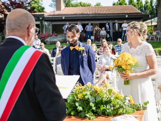 Il matrimonio di Nicola e Veronica a Merone, Como 17