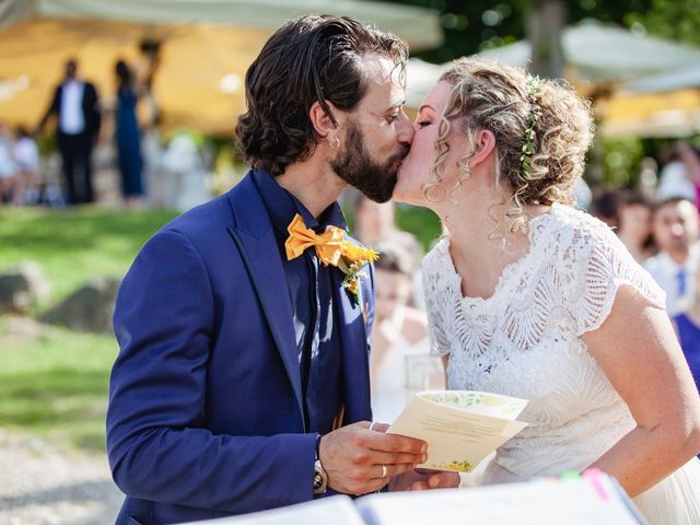 Il matrimonio di Nicola e Veronica a Merone, Como 29
