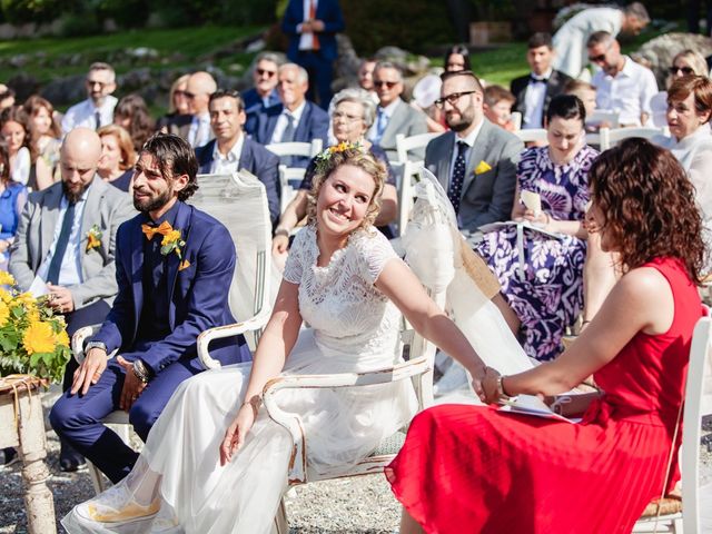 Il matrimonio di Nicola e Veronica a Merone, Como 35
