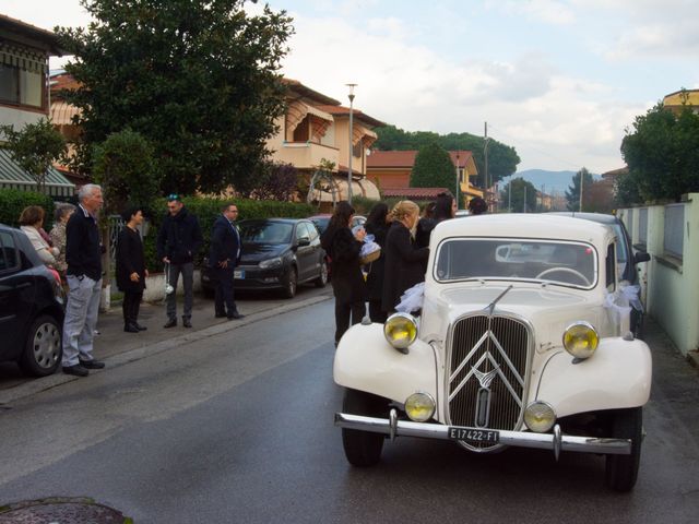 Il matrimonio di Dario e Nadia a Viareggio, Lucca 20