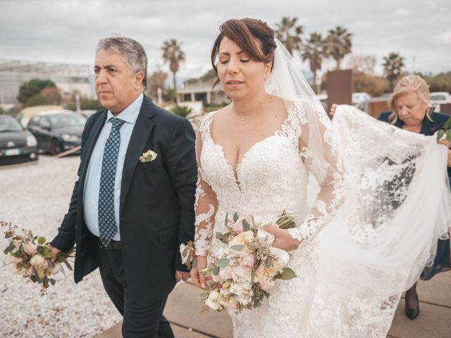 Il matrimonio di Dario e Nadia a Viareggio, Lucca 33