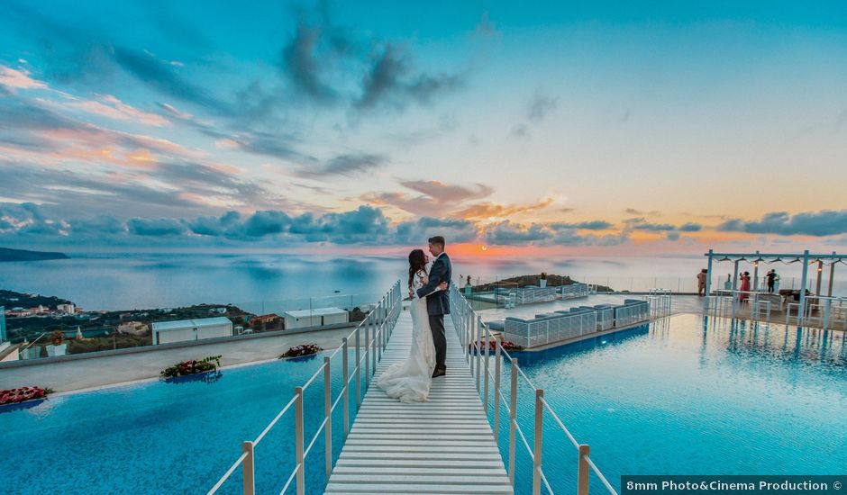 Il matrimonio di Adrian e Meera a Sorrento, Napoli