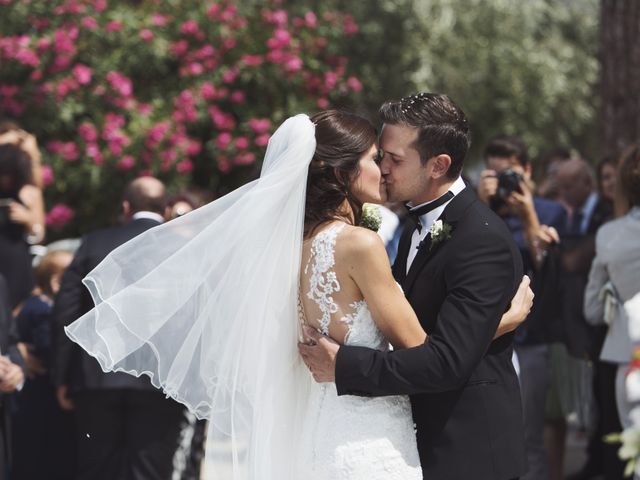 Il matrimonio di Sebastiano e Claudia a Massa Lubrense, Napoli 15