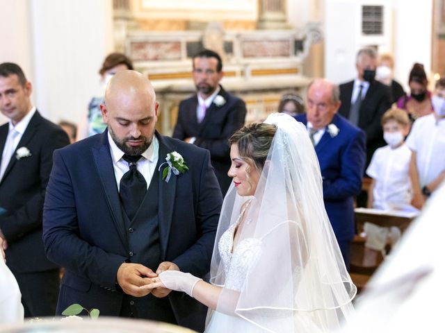 Il matrimonio di Emanuela e Giovanni a Manfredonia, Foggia 20