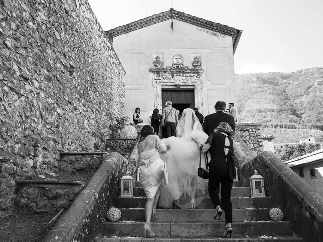 Il matrimonio di Alberto e Rosanna a San Martino Valle Caudina, Avellino 5