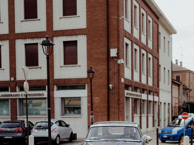 Il matrimonio di Roberto e Mafalda a Bagnolo in Piano, Reggio Emilia 36