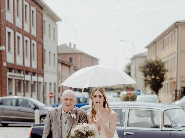 Il matrimonio di Roberto e Mafalda a Bagnolo in Piano, Reggio Emilia 41