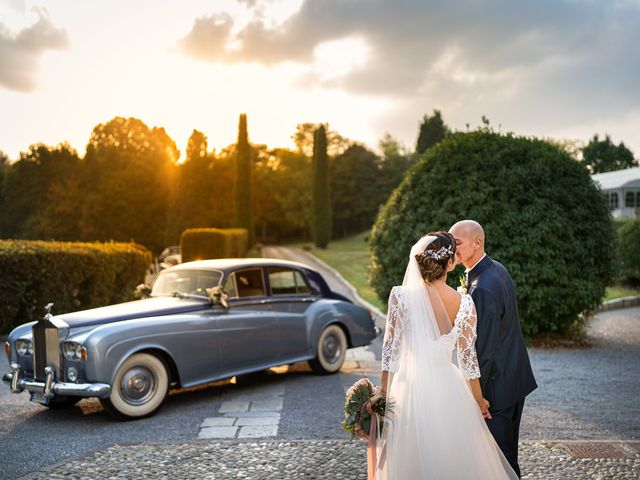 Il matrimonio di Mauro e Debora a Cernusco Lombardone, Lecco 25