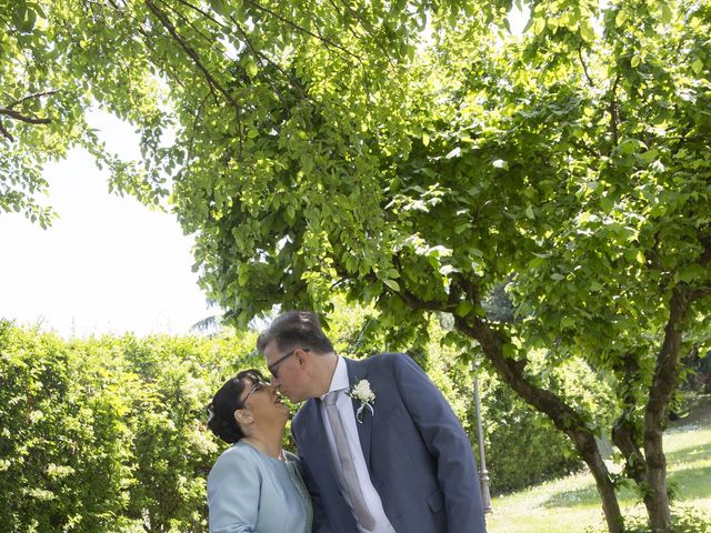 Il matrimonio di Manuela e Loris a Paderno Dugnano, Milano 21