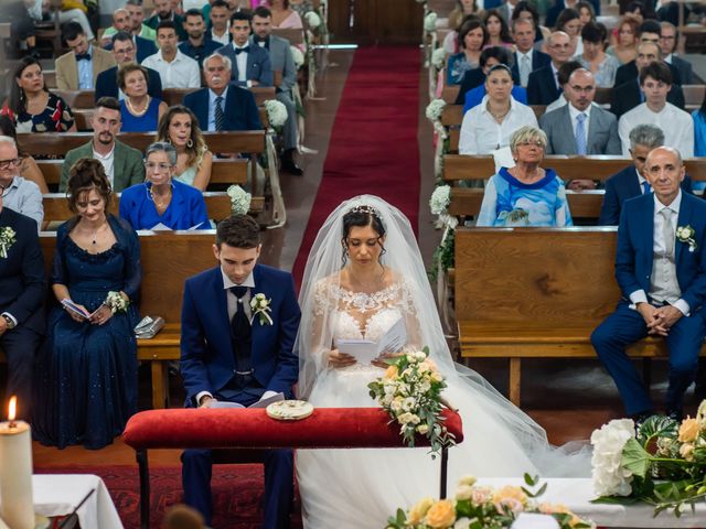 Il matrimonio di Mirco e Serena a Poggio a Caiano, Prato 27
