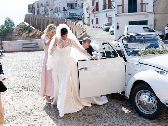 Il matrimonio di Vincenzo e Elena a Pisticci, Matera 15