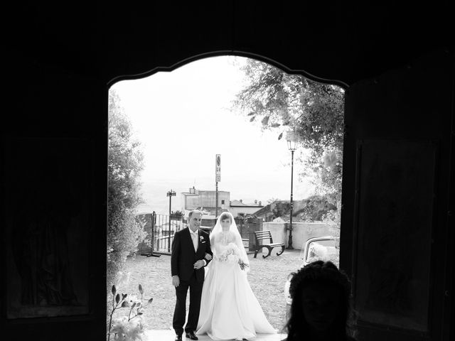 Il matrimonio di Vincenzo e Elena a Pisticci, Matera 17